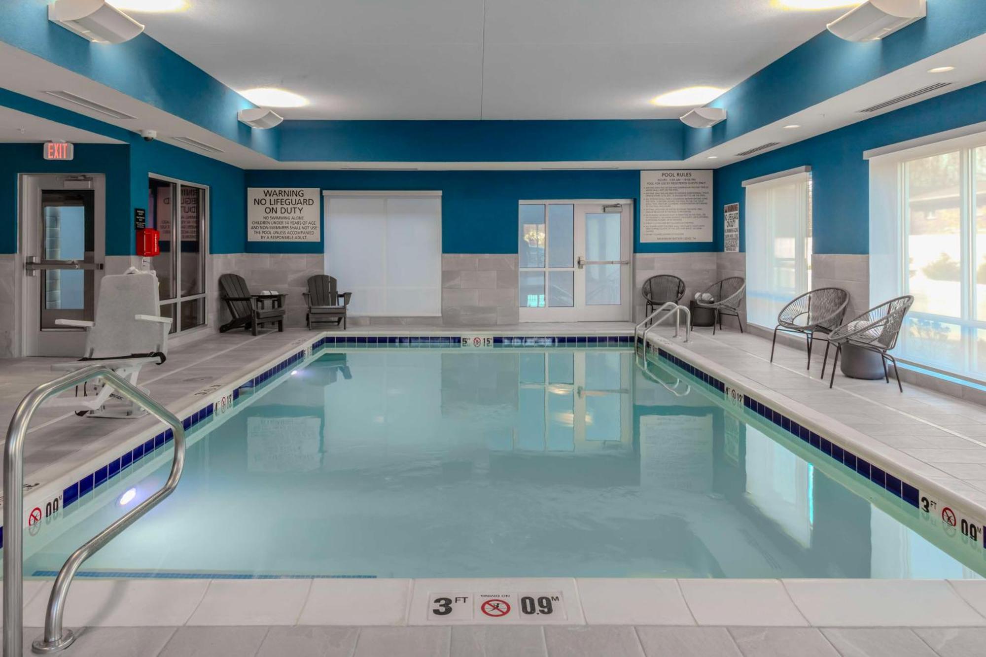 Hotel Hampton & West Speedway Indianápolis